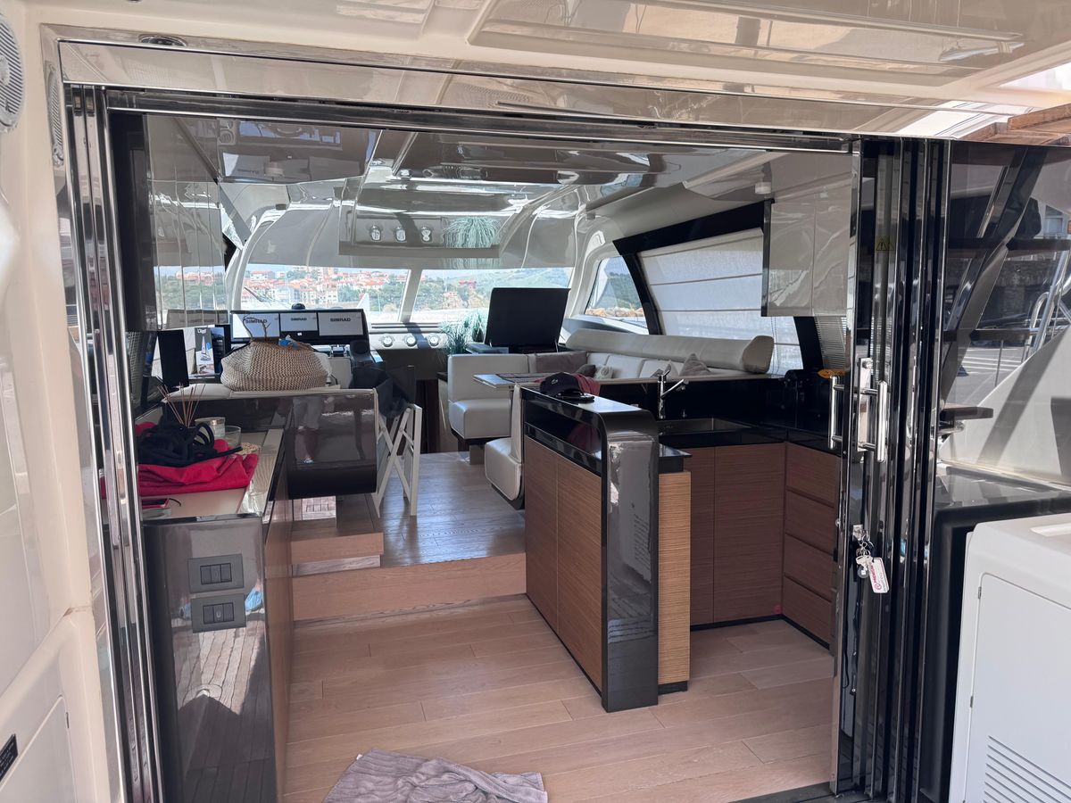 2016 Ferretti Yachts 53 