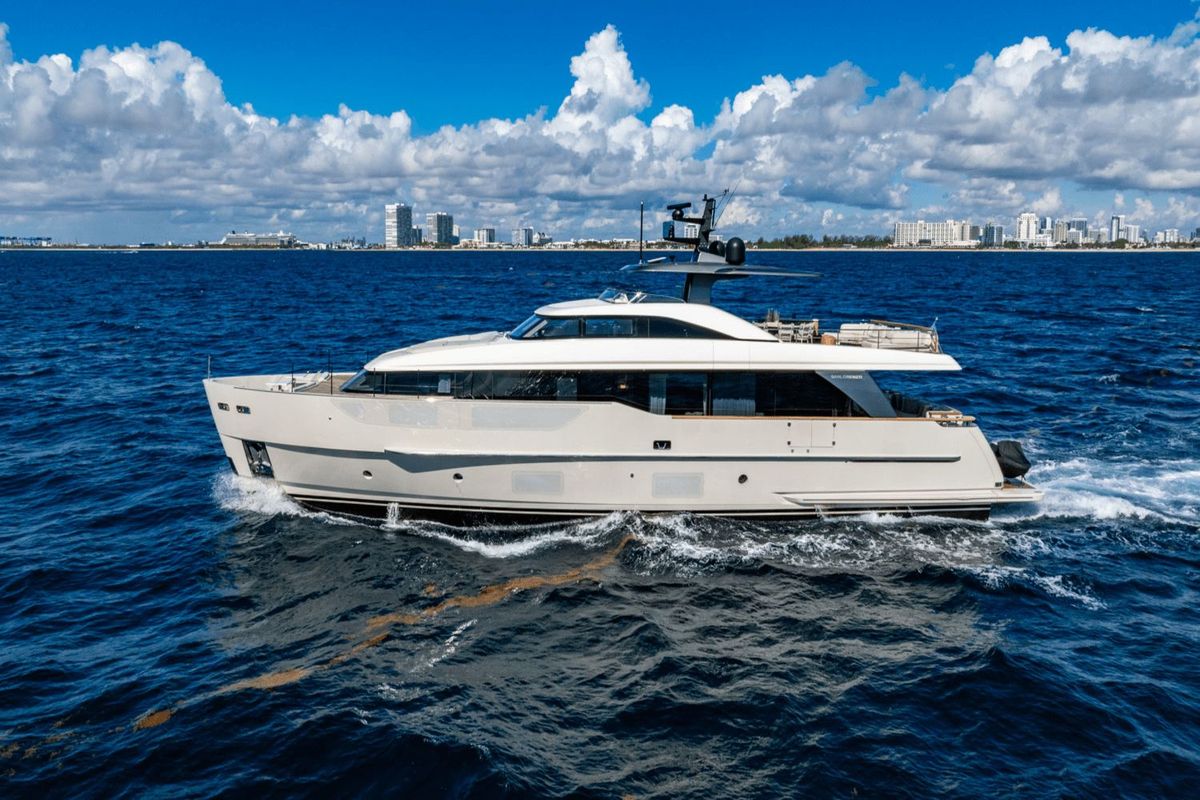 2024 Sanlorenzo 90 