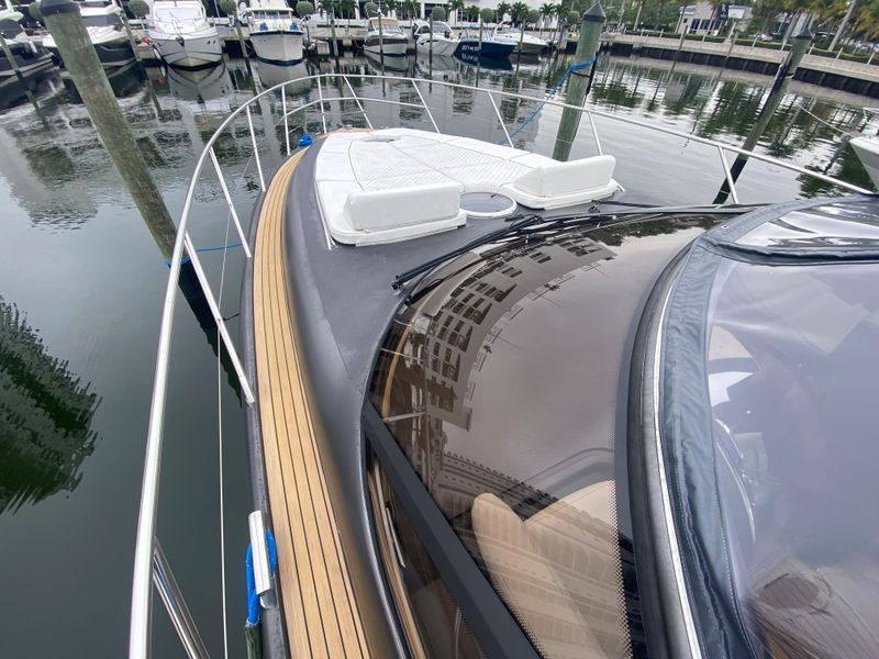 2000 Viking Princess V50