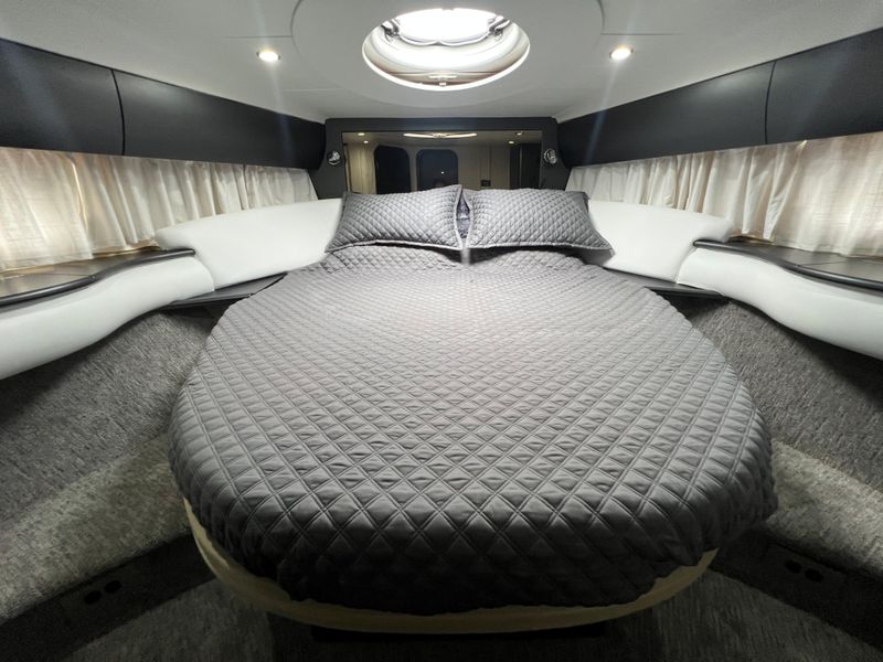 2000 Viking Princess V50