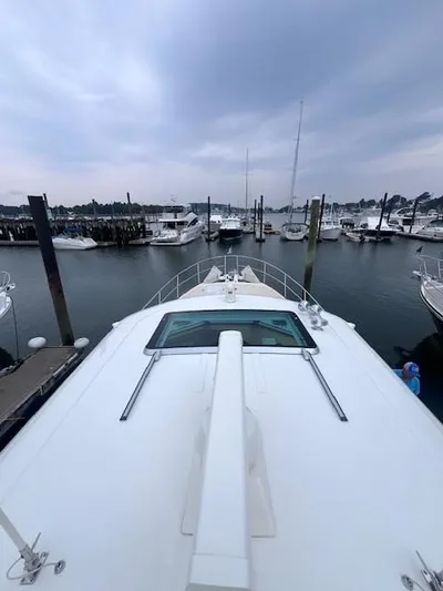 Seventeen Yacht Photos Pics 