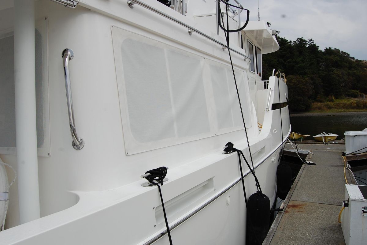 2001 Ocean Alexander 43 