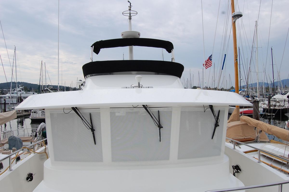 2001 Ocean Alexander 43 