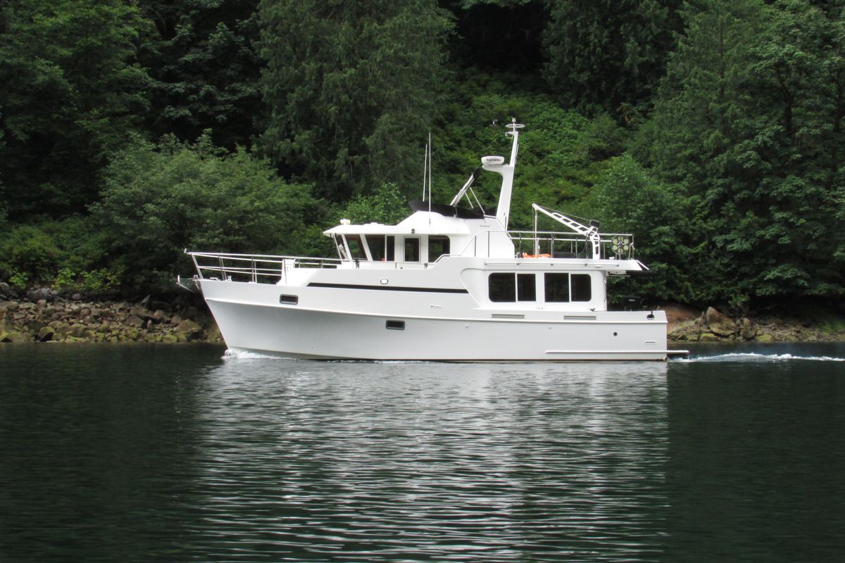 2001 Ocean Alexander 43 