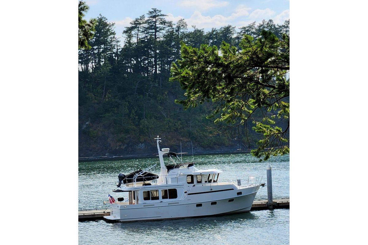 2001 Ocean Alexander 43 