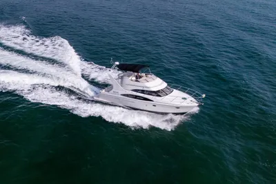Carver 42 Motor Yacht