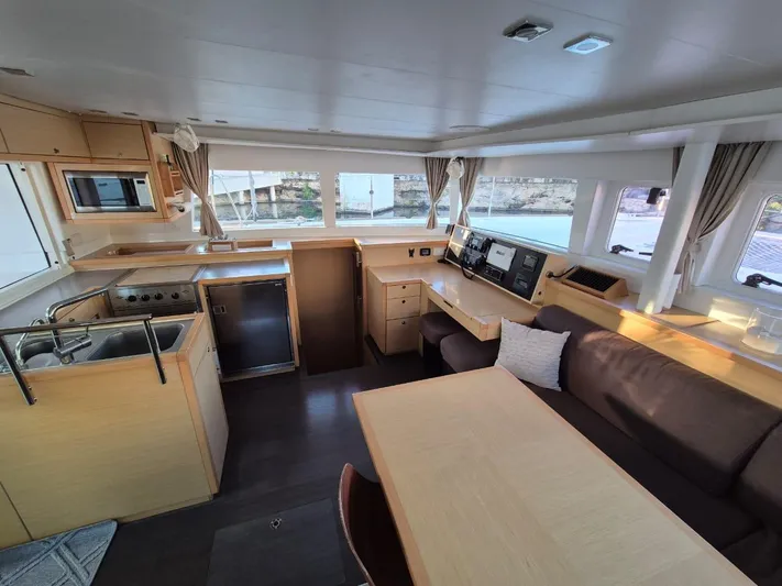Chapter Two Yacht Photos Pics 