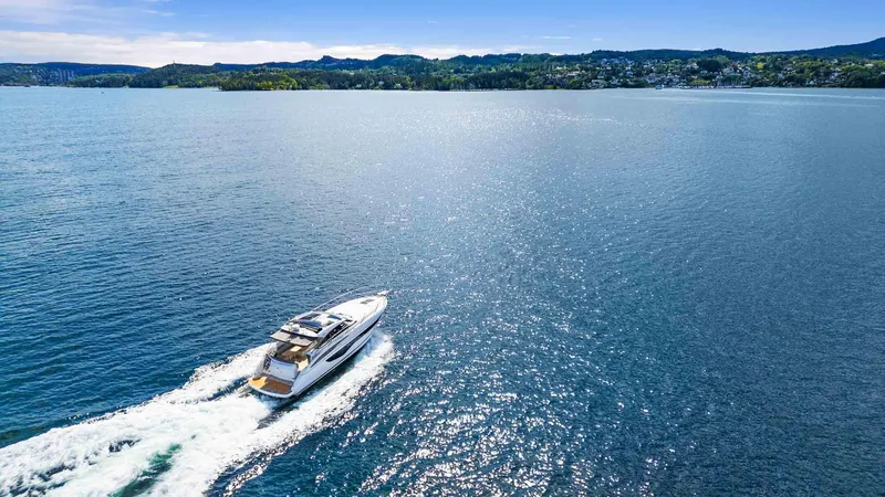 V40188 Yacht Photos Pics 