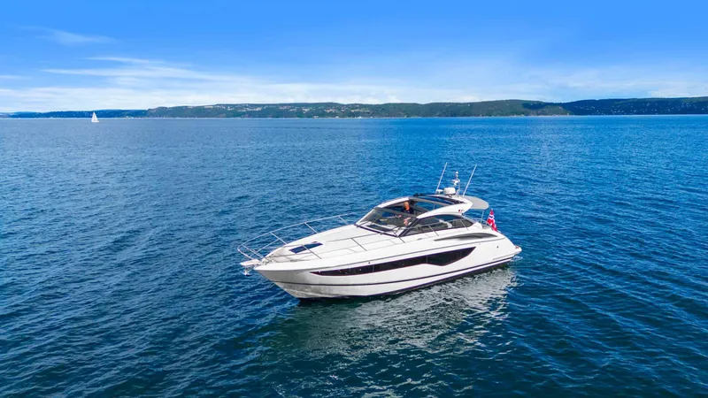 V40188 Yacht Photos Pics 