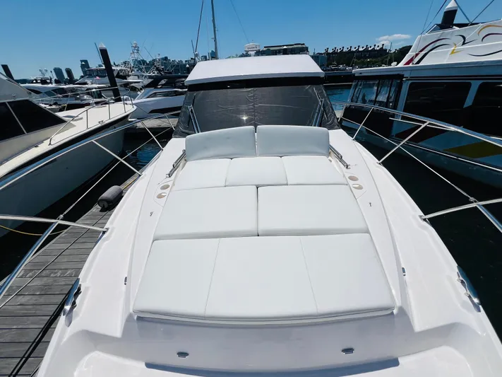  Yacht Photos Pics 2025 REGAL 42 XO - Image 7