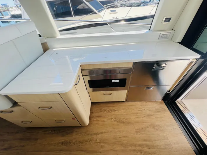  Yacht Photos Pics 2025 REGAL 42 XO - Image 13