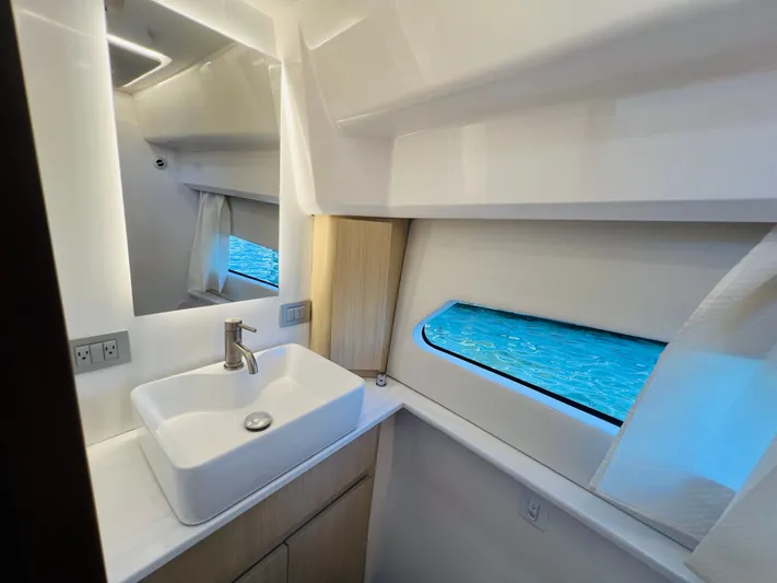  Yacht Photos Pics 2025 REGAL 42 XO - Image 25