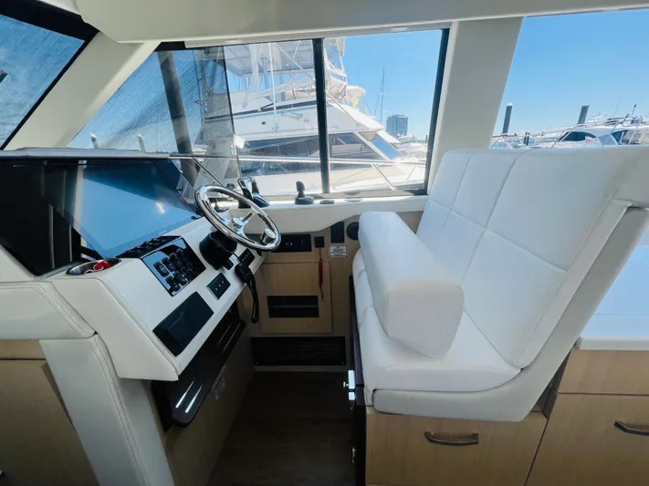  Yacht Photos Pics 2025 REGAL 42 XO - Image 14