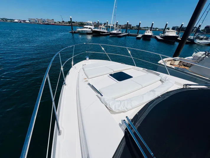  Yacht Photos Pics 2025 REGAL 42 XO - Image 4