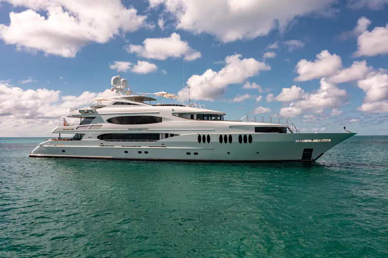 Impromptu Yacht Photos Pics 