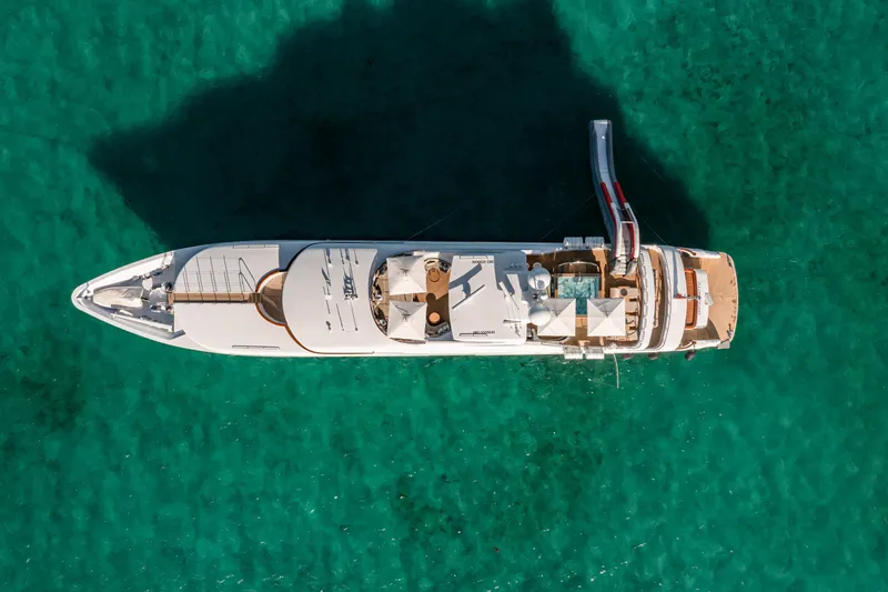 Impromptu Yacht Photos Pics 