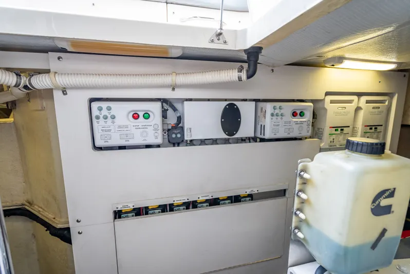 Pier Pressure Yacht Photos Pics 