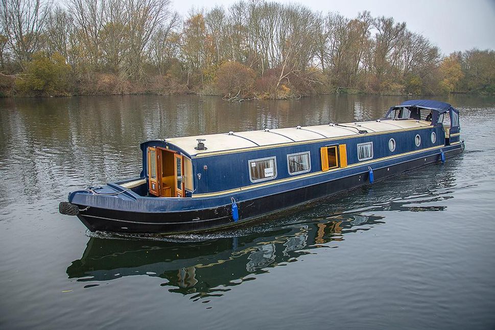 wide-beam-narrowboat-60-x-10-collingwood-baby-eurocruiser-18m