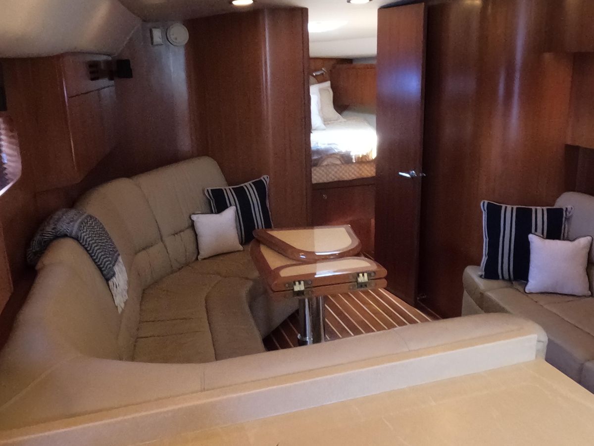 2004 Tiara Yachts 44 