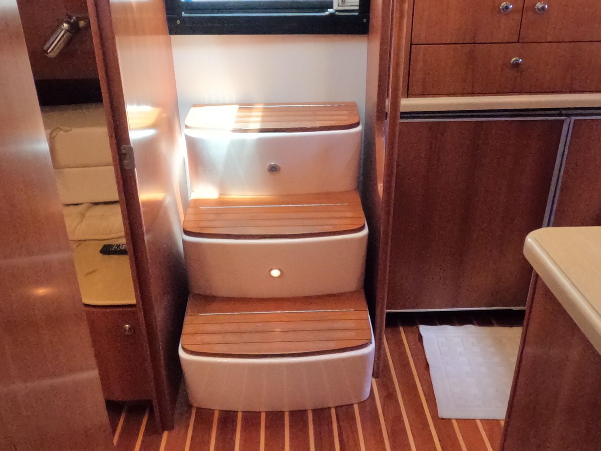 2004 Tiara Yachts 44 