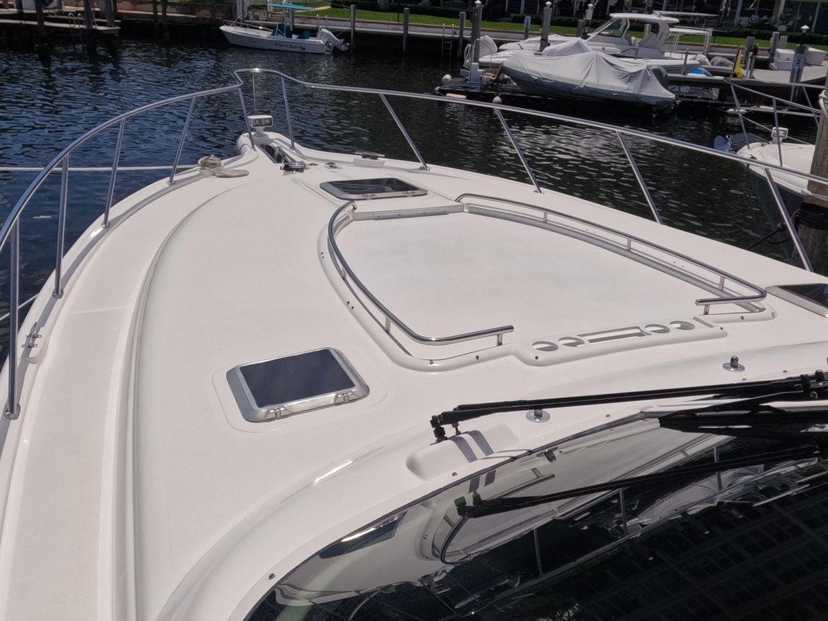 2004 Tiara Yachts 44 