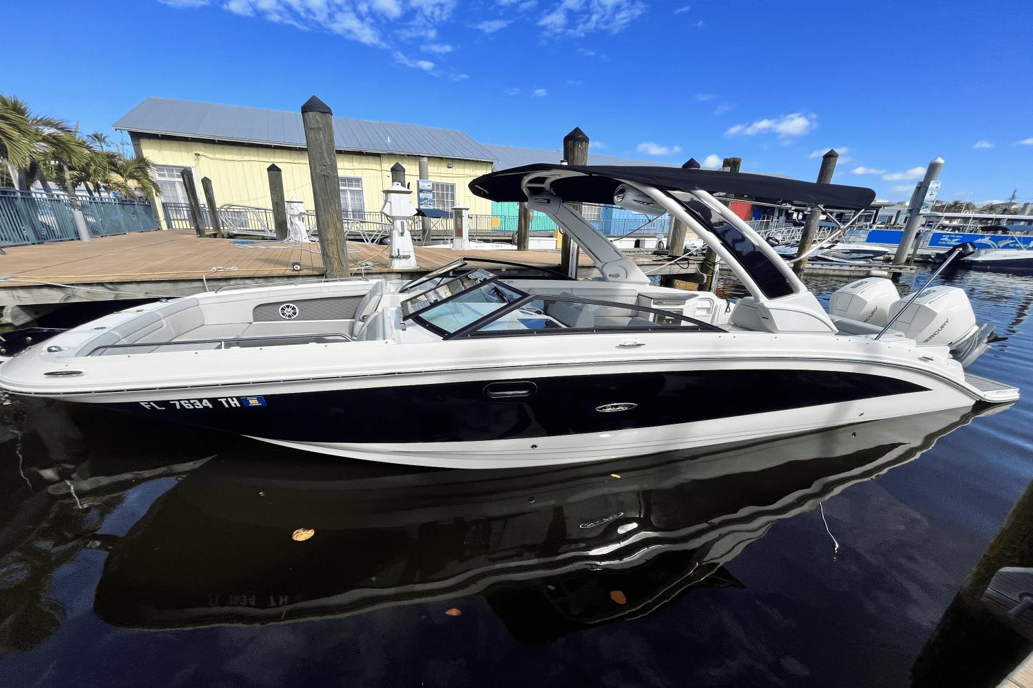 2021 Sea Ray SDX 290 Outboard Sports Cruiser for sale - YachtWorld