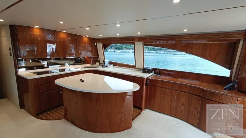 Tia Yacht Photos Pics 