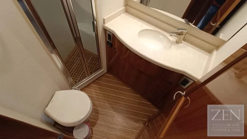 Tia Yacht Photos Pics 