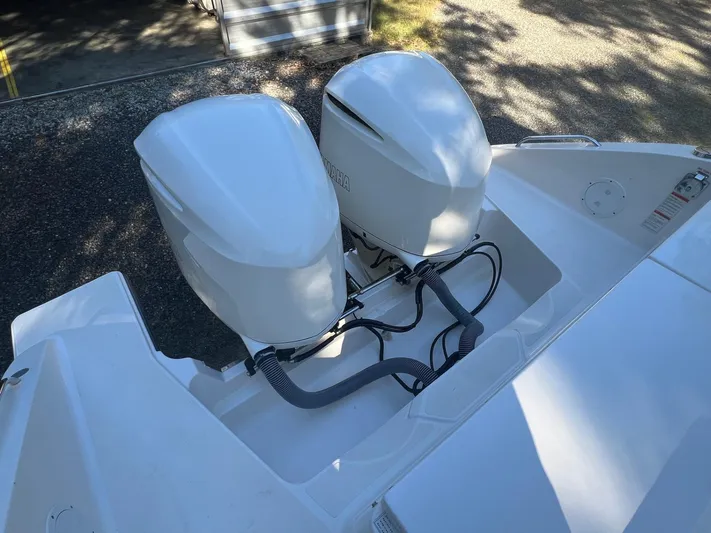 Pursuit Yacht Photos Pics Pursuit DC 295 Dual Console