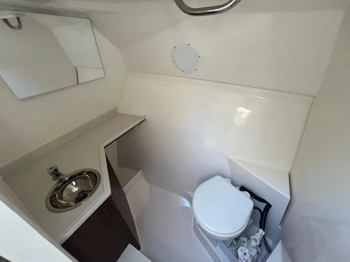 Pursuit Yacht Photos Pics Pursuit DC 295 Dual Console