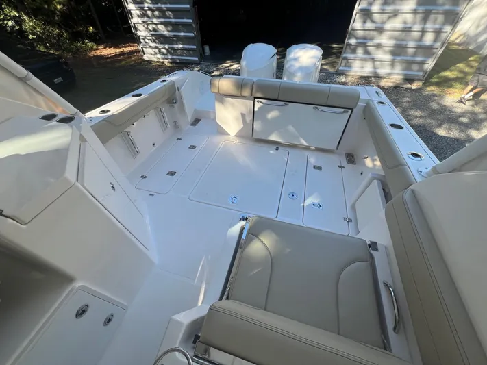 Pursuit Yacht Photos Pics Pursuit DC 295 Dual Console