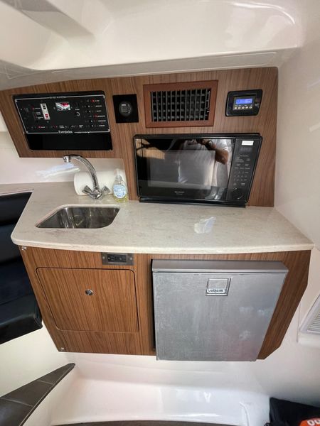 2014 Everglades 350 LX