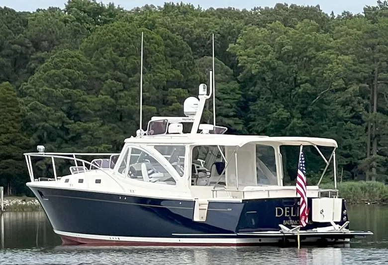 Delilah Yacht Photos Pics 