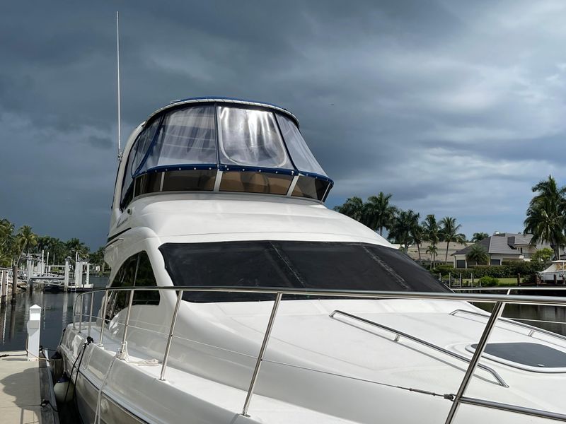 2005 Sea Ray 420 Sedan Bridge