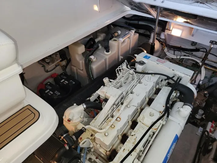  Yacht Photos Pics Starboard Engine