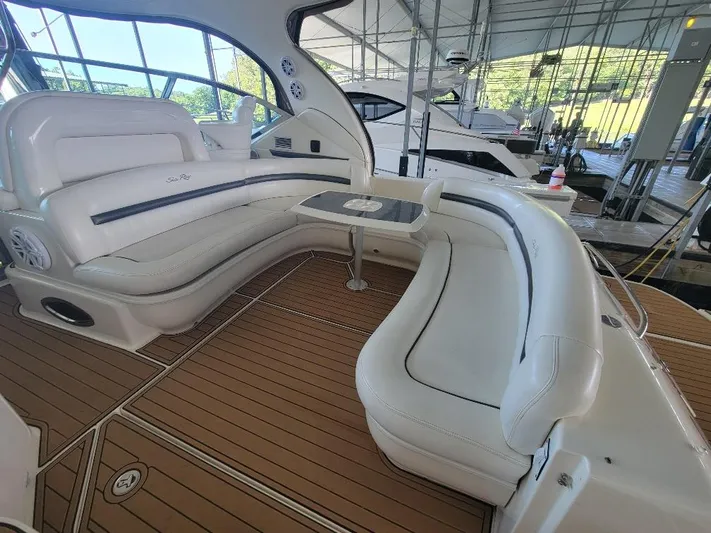  Yacht Photos Pics Cockpit Seating 2