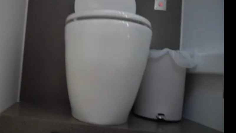 1676 Yacht Photos Pics 