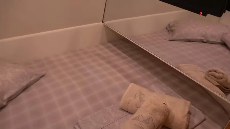 1676 Yacht Photos Pics 