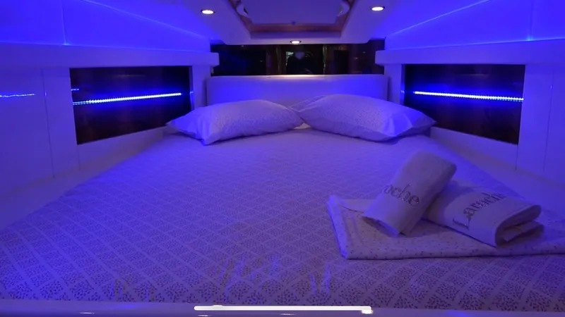 1676 Yacht Photos Pics 