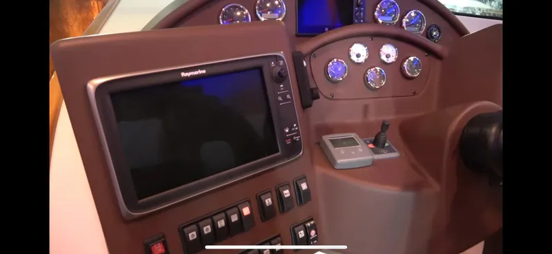 1676 Yacht Photos Pics 