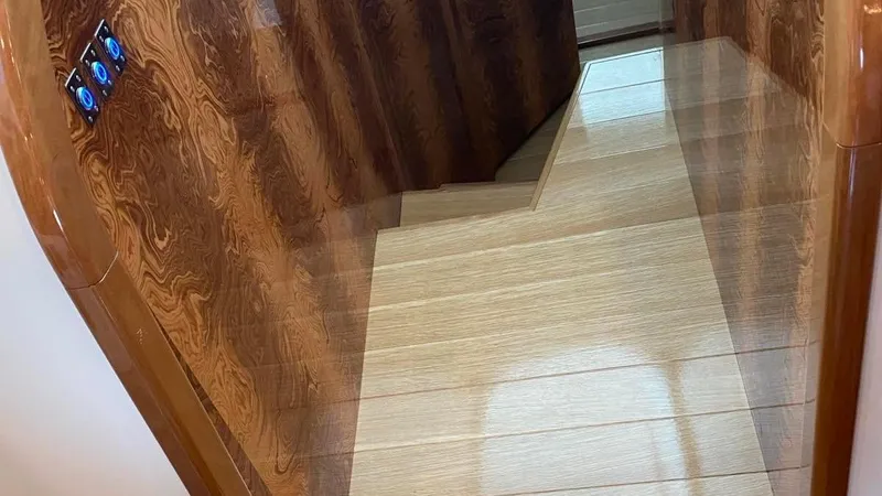 1676 Yacht Photos Pics 