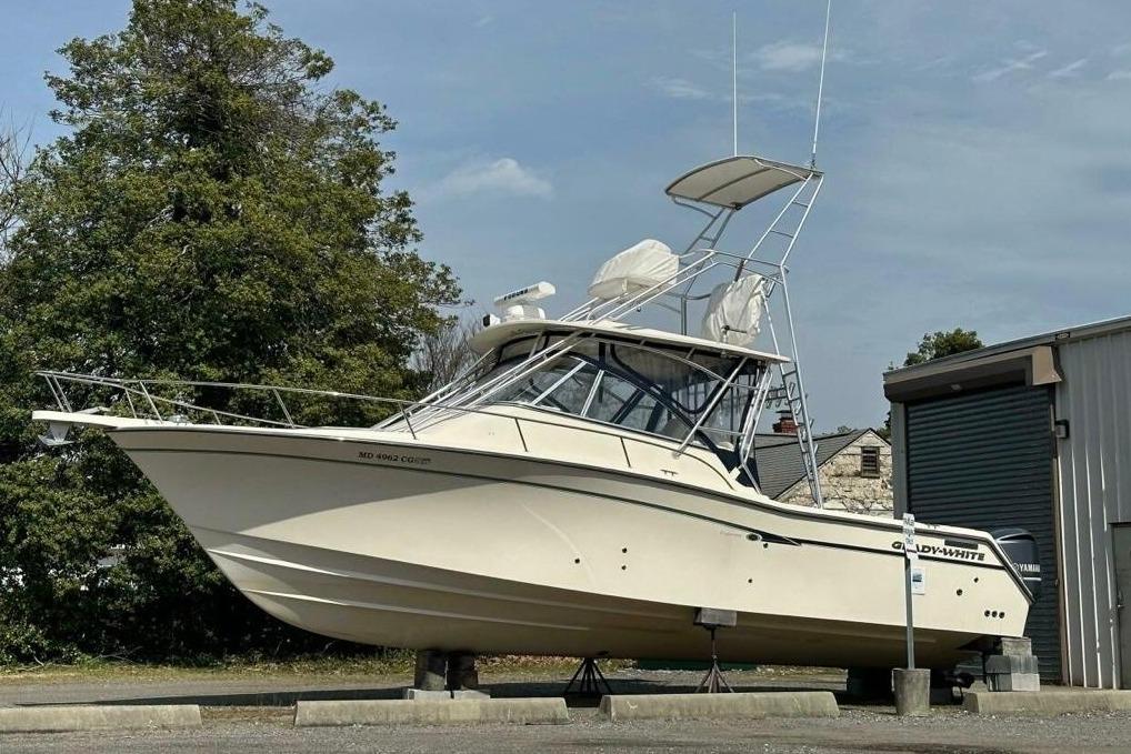 2014 Grady-White Express 330