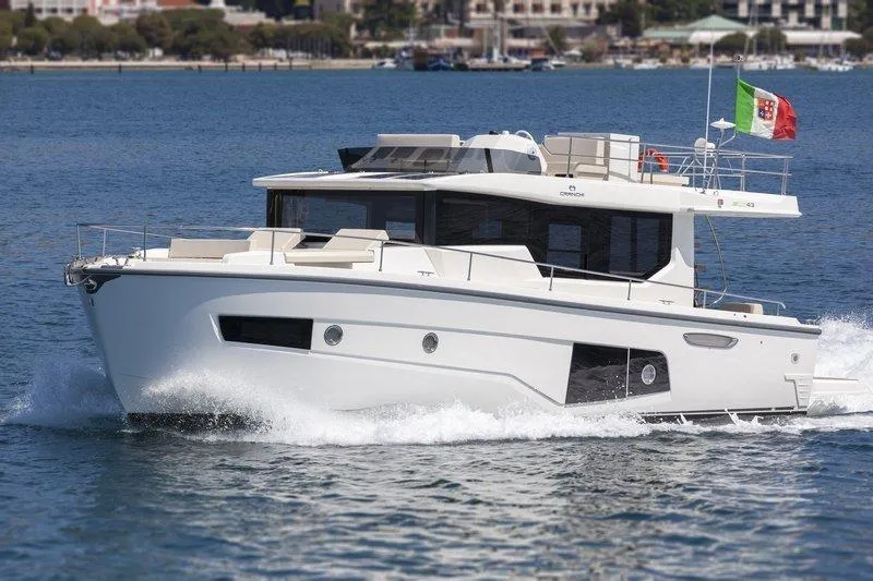 Venus Yacht Photos Pics 