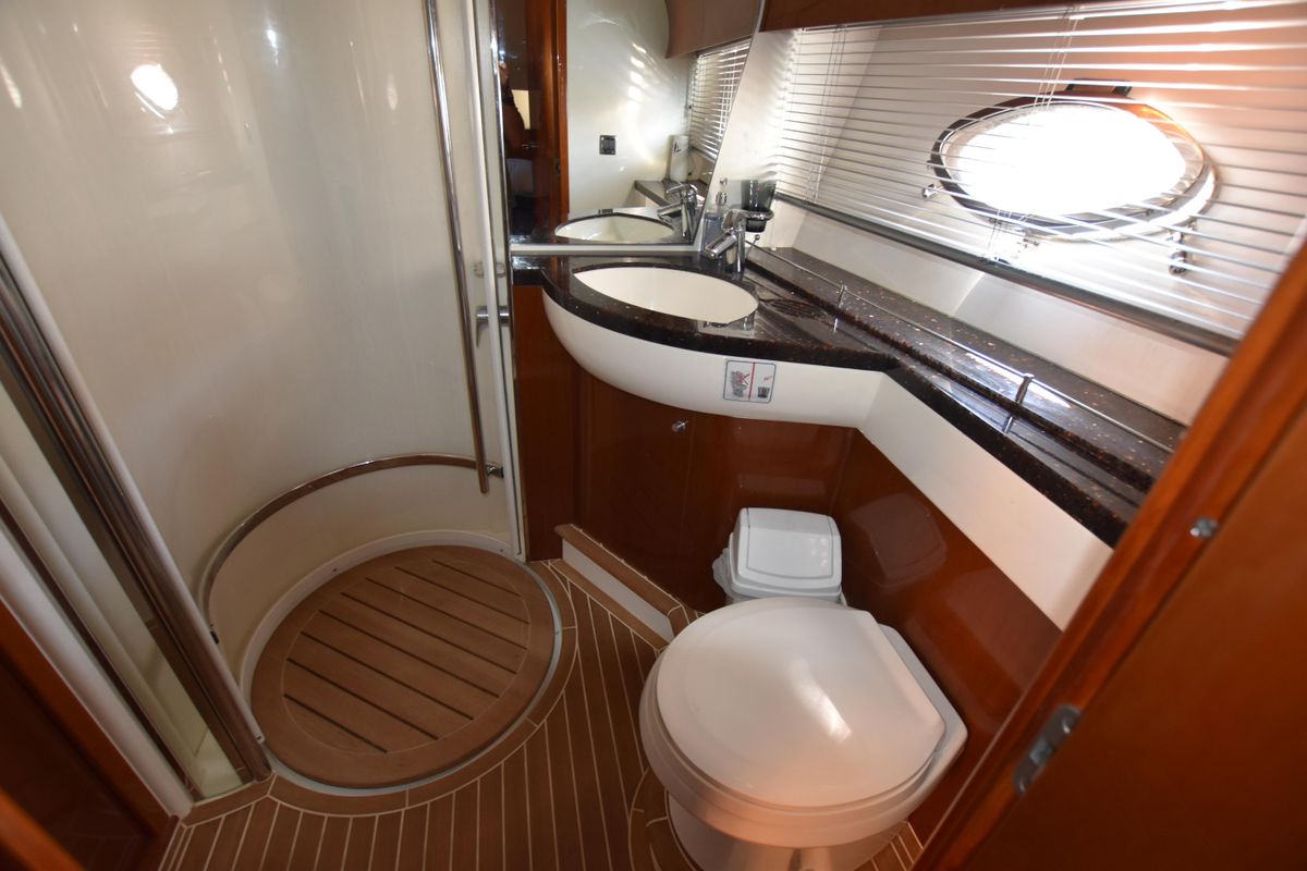 2006 Princess 51 