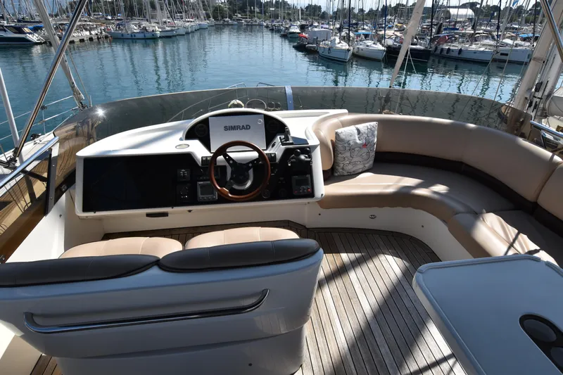 Spirit Bear Yacht Photos Pics 