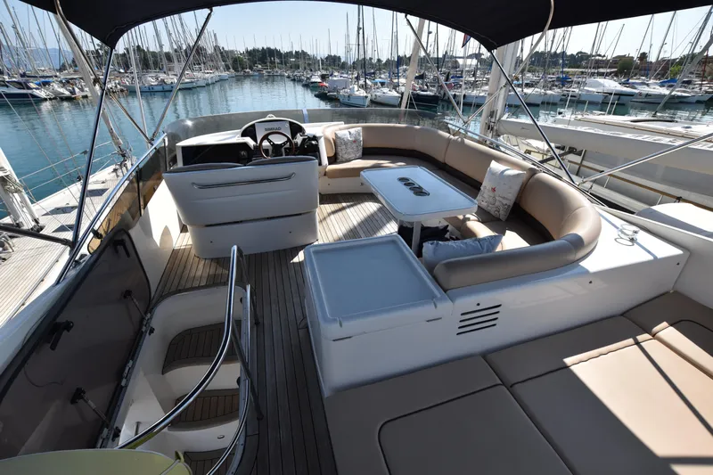 Spirit Bear Yacht Photos Pics 