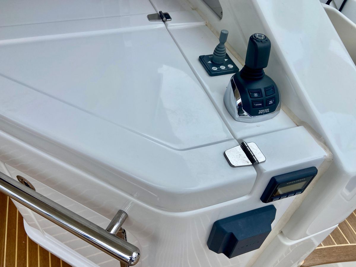 2012 Azimut 56 