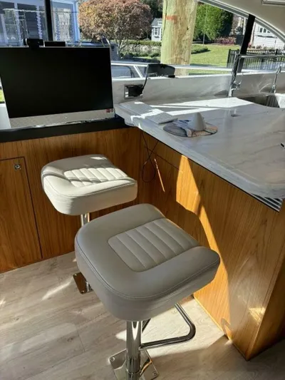 Happy Ours Yacht Photos Pics 2019 Riviera 5400 Sport Yacht - Image 14