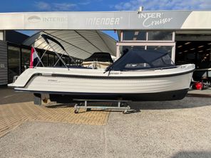 2023 Interboat Intender 700
