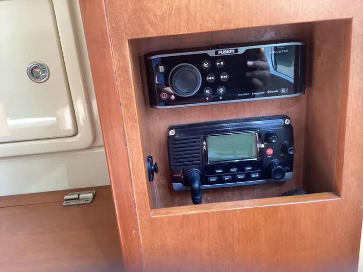  Yacht Photos Pics Fusion stereo and radio system on 2016 Chris-Craft 34 Catalina boat.